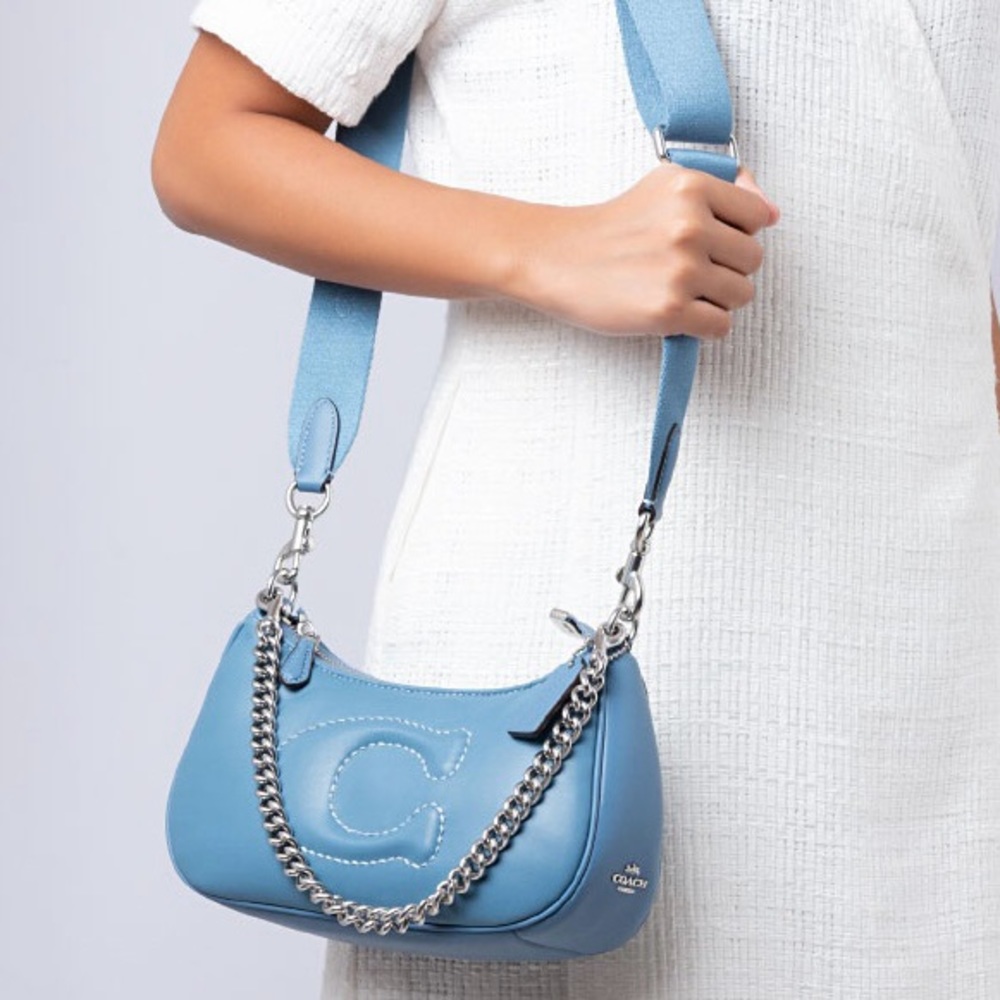 Coach Teri Shoulder Bag with Signature Quilting, Light Mist/Silver 🩵